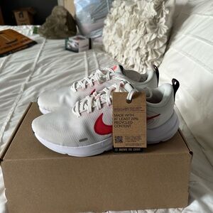 BRAND NEW Nike downshifter sneakers